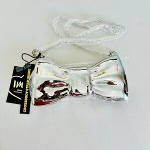 IMOSHION SILVER METALLIC BOW CLUTCH CROSSBODY EVENING BAG